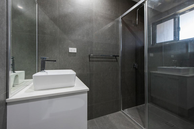 Accessible bathroom in an SDA home